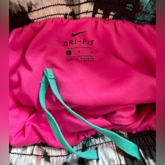 SET of 2~Nike Dri-Fit girls' size large running shorts - Picture 3 of 6